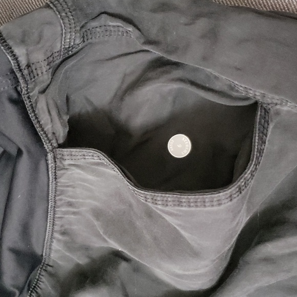 Lululemon Pants Size 6 - Picture 3 of 3